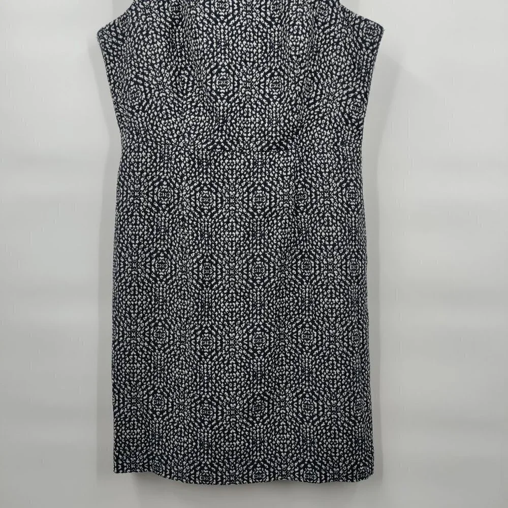 H&M Tweed Sleeveless Side Pockets V Back Mini Dress Size 8 Women Black